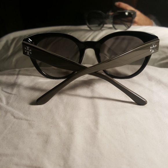 Tory Burch sunglasses 2 colors/styles available - Picture 5 of 7